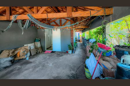 Casa à venda com 125m², 4 quartos e 2 vagas Casa à venda com 125m², 4 quartos e 2 vagasTerraço