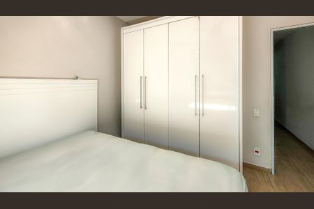 Casa à venda com 125m², 4 quartos e 2 vagas Casa à venda com 125m², 4 quartos e 2 vagasSuíte