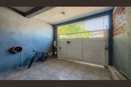 Casa à venda com 125m², 4 quartos e 2 vagas Casa à venda com 125m², 4 quartos e 2 vagasGaragem