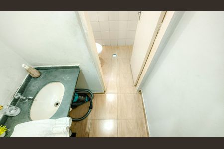 Casa à venda com 125m², 4 quartos e 2 vagas Casa à venda com 125m², 4 quartos e 2 vagasLavabo