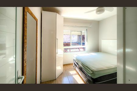 Casa à venda com 125m², 4 quartos e 2 vagas Casa à venda com 125m², 4 quartos e 2 vagasSuíte