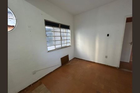 Casa para alugar com 21m², 1 quarto e sem vagaQuarto