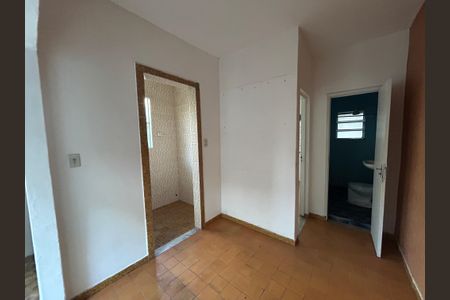 Sala de casa para alugar com 1 quarto, 21m² em Todos Os Santos, Rio de Janeiro