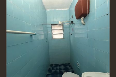 Banheiro de casa para alugar com 1 quarto, 21m² em Todos Os Santos, Rio de Janeiro