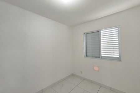 Quarto 1 de apartamento para alugar com 2 quartos, 46m² em Jardim Ipaussurama, Campinas