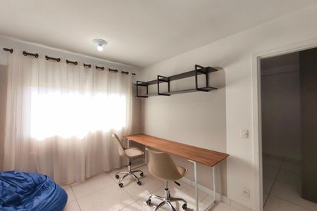 Sala de apartamento para alugar com 2 quartos, 46m² em Jardim Ipaussurama, Campinas