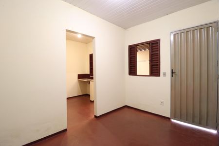 Sala de casa para alugar com 2 quartos, 47m² em Planalto, Uberlândia