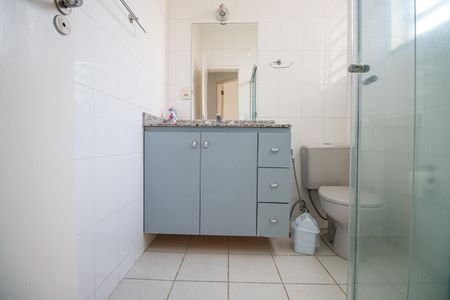 Casa à venda com 405m², 7 quartos e 4 vagas Casa à venda com 405m², 7 quartos e 4 vagasBanheiro social