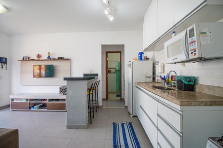 Casa à venda com 405m², 7 quartos e 4 vagas Casa à venda com 405m², 7 quartos e 4 vagasCasa 2 Cozinha