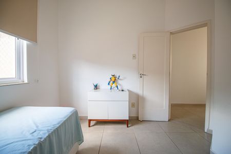 Casa à venda com 405m², 7 quartos e 4 vagas Casa à venda com 405m², 7 quartos e 4 vagasQuarto