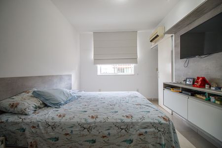 Casa à venda com 405m², 7 quartos e 4 vagas Casa à venda com 405m², 7 quartos e 4 vagasSuíte 2