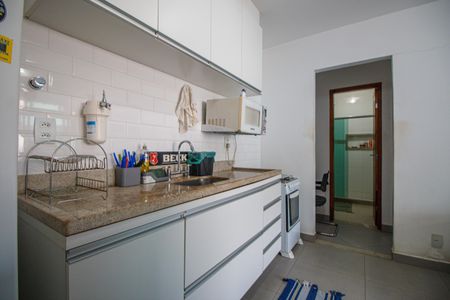 Casa à venda com 405m², 7 quartos e 4 vagas Casa à venda com 405m², 7 quartos e 4 vagasCasa 2 Cozinha