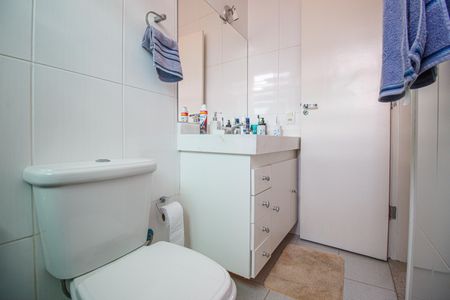 Casa à venda com 405m², 7 quartos e 4 vagas Casa à venda com 405m², 7 quartos e 4 vagasBanheiro Suite 2