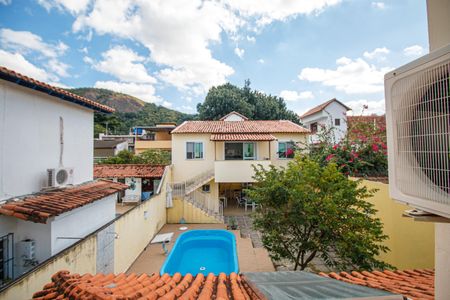 Casa à venda com 405m², 7 quartos e 4 vagas Casa à venda com 405m², 7 quartos e 4 vagasVista da Suíte 2