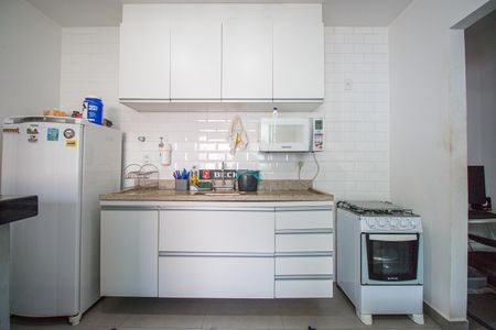 Casa à venda com 405m², 7 quartos e 4 vagas Casa à venda com 405m², 7 quartos e 4 vagasCasa 2 Cozinha