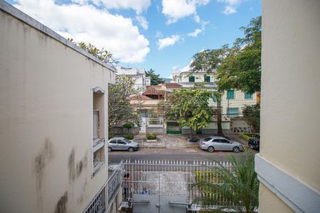 Casa à venda com 405m², 7 quartos e 4 vagas Casa à venda com 405m², 7 quartos e 4 vagasVista do Quarto 2