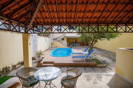 Casa à venda com 405m², 7 quartos e 4 vagas Casa à venda com 405m², 7 quartos e 4 vagasQuintal