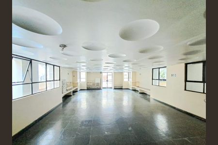 Apartamento à venda com 91m², 2 quartos e 1 vaga