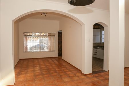 Casa para alugar com 3 quartos, 190m² em Vila Anglo Brasileira, São Paulo