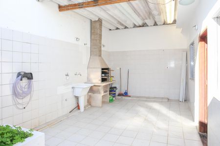Quintal de casa para alugar com 3 quartos, 190m² em Vila Anglo Brasileira, São Paulo