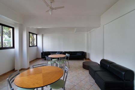 Apartamento para alugar com 43m², 1 quarto e 1 vaga Apartamento para alugar com 43m², 1 quarto e 1 vagaÁrea comum - Salão de festas