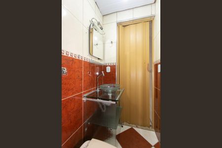 Casa para alugar com 25m², 2 quartos e sem vaga Casa para alugar com 25m², 2 quartos e sem vagaBanheiro