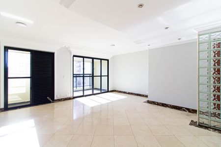 Apartamento à venda com 117m², 3 quartos e 2 vagas Apartamento à venda com 117m², 3 quartos e 2 vagasSala