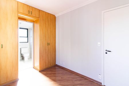 Apartamento à venda com 117m², 3 quartos e 2 vagas Apartamento à venda com 117m², 3 quartos e 2 vagasSuíte 2