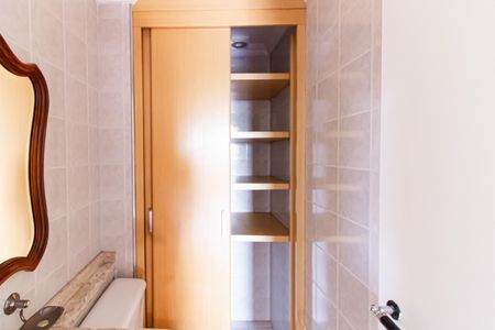Apartamento à venda com 117m², 3 quartos e 2 vagas Apartamento à venda com 117m², 3 quartos e 2 vagasLavabo
