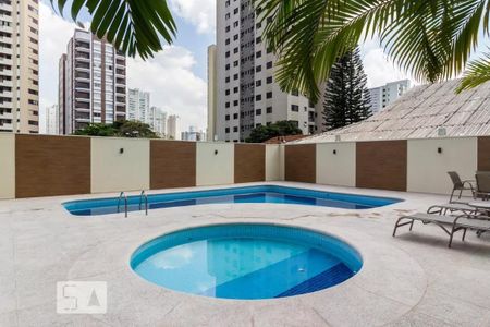 Apartamento à venda com 117m², 3 quartos e 2 vagas Apartamento à venda com 117m², 3 quartos e 2 vagasPiscina