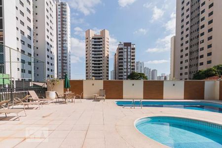 Apartamento à venda com 117m², 3 quartos e 2 vagas Apartamento à venda com 117m², 3 quartos e 2 vagasPiscina