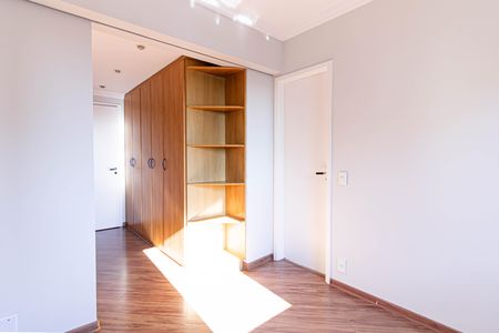 Apartamento à venda com 117m², 3 quartos e 2 vagas Apartamento à venda com 117m², 3 quartos e 2 vagasSuíte 1