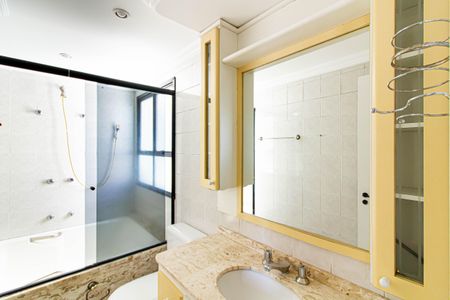 Apartamento à venda com 117m², 3 quartos e 2 vagas Apartamento à venda com 117m², 3 quartos e 2 vagasBanheiro da Suíte 3