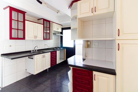 Apartamento à venda com 117m², 3 quartos e 2 vagas Apartamento à venda com 117m², 3 quartos e 2 vagasCozinha