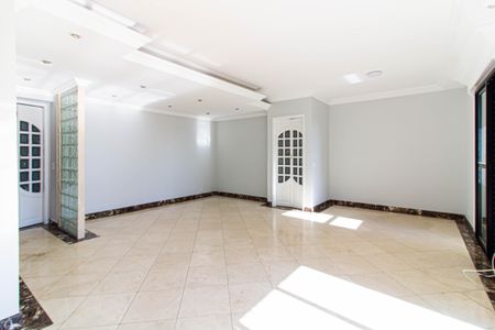 Apartamento à venda com 117m², 3 quartos e 2 vagas Apartamento à venda com 117m², 3 quartos e 2 vagasSala