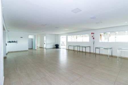 Apartamento para alugar com 44m², 2 quartos e 1 vagaÁrea comum - Salão de festas