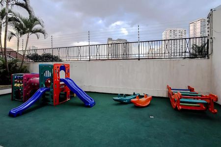 Apartamento à venda com 67m², 2 quartos e 1 vagaÁrea comum - Playground