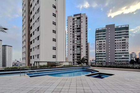 Apartamento à venda com 67m², 2 quartos e 1 vagaÁrea comum - Piscina