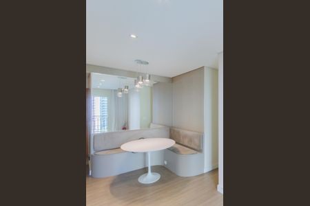 Apartamento à venda com 67m², 2 quartos e 1 vagaSala