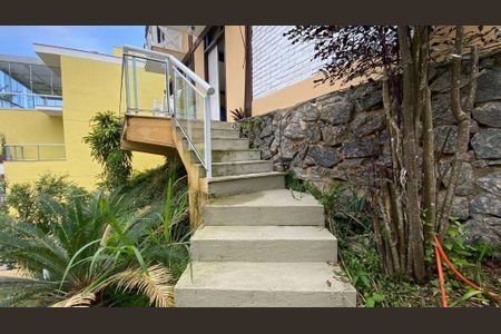 Casa à venda com 260m², 3 quartos e 2 vagas
