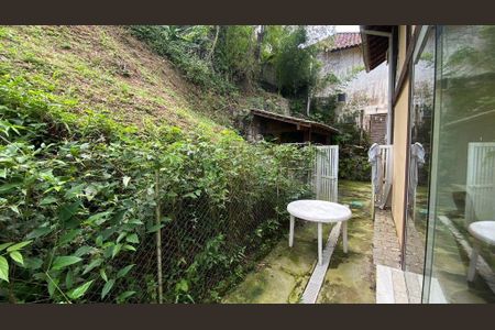 Casa à venda com 260m², 3 quartos e 2 vagas
