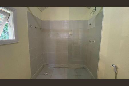 Casa à venda com 260m², 3 quartos e 2 vagas