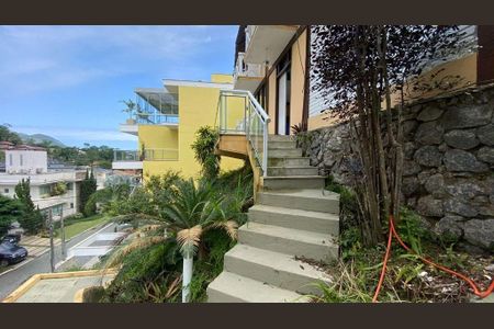 Casa à venda com 260m², 3 quartos e 2 vagas