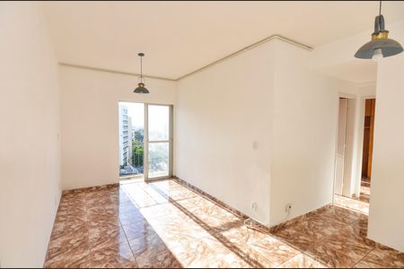 Sala de apartamento para alugar com 2 quartos, 64m² em São Francisco Xavier, Rio de Janeiro
