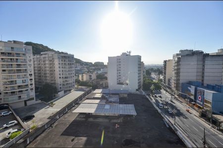 Apartamento à venda com 64m², 2 quartos e 1 vagaSala