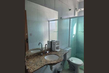 Casa para alugar com 369m², 2 quartos e 2 vagasBanheiro