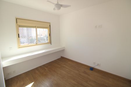 Apartamento à venda com 178m², 3 quartos e 4 vagasQuarto 3