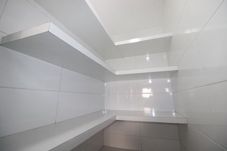 Apartamento à venda com 178m², 3 quartos e 4 vagasDespensa