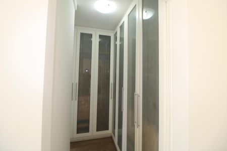 Apartamento à venda com 178m², 3 quartos e 4 vagasQuarto 4 - Banheiro
