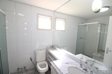 Apartamento à venda com 178m², 3 quartos e 4 vagasQuarto 4 - Banheiro